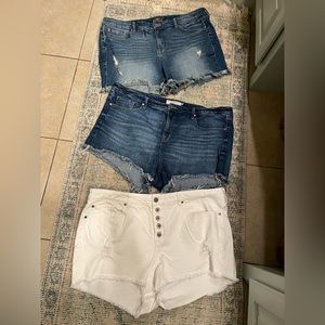 LOT OF THREE PAIR Torrid Jean Shorts, size 20